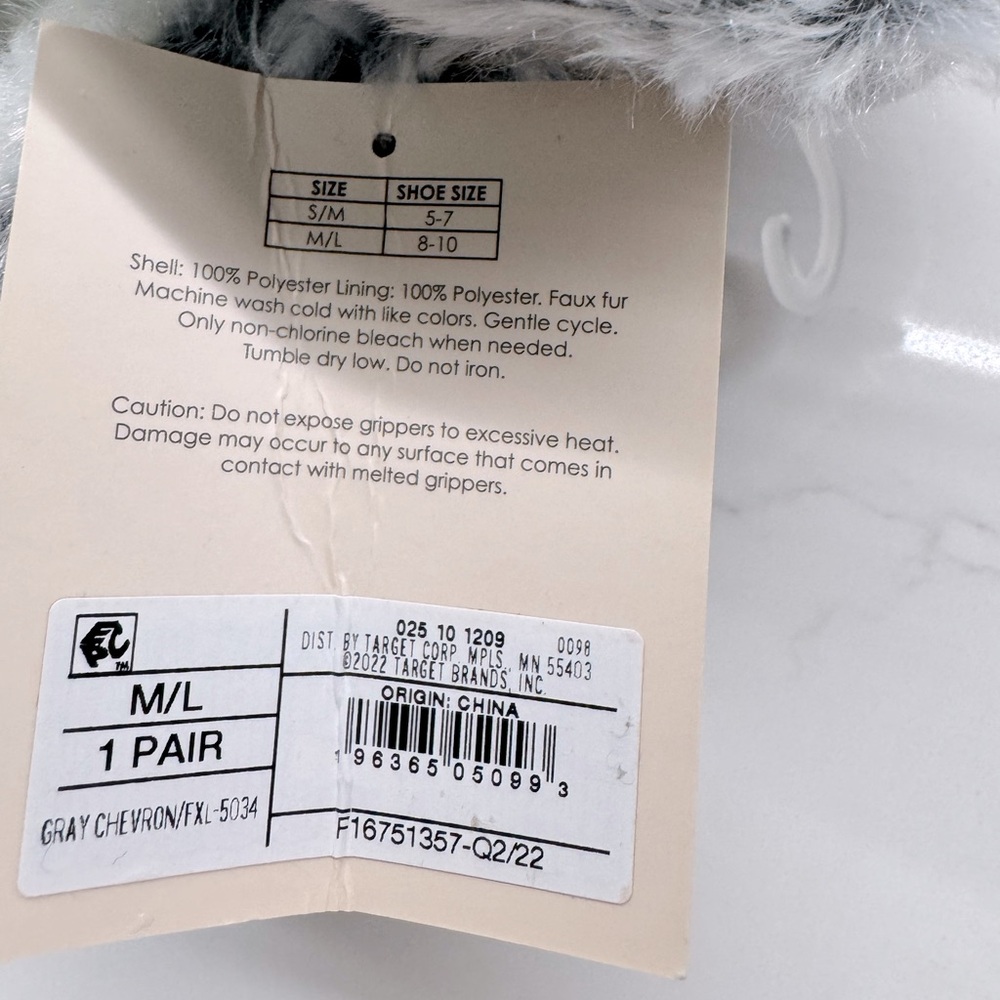 Sherpa slippers Gray marble color M/L fits 8 best - Picture 2 of 3